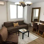 In The Center Of * スコピエ